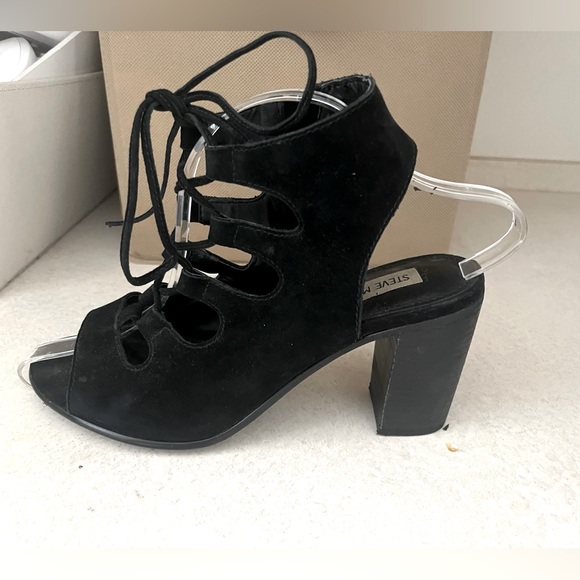 Steve Madden Lace Up Open Sandals 9 - Picture 3 of 10